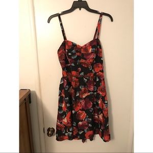 Sale before 12/8 Gorgeous floral Torrid a line